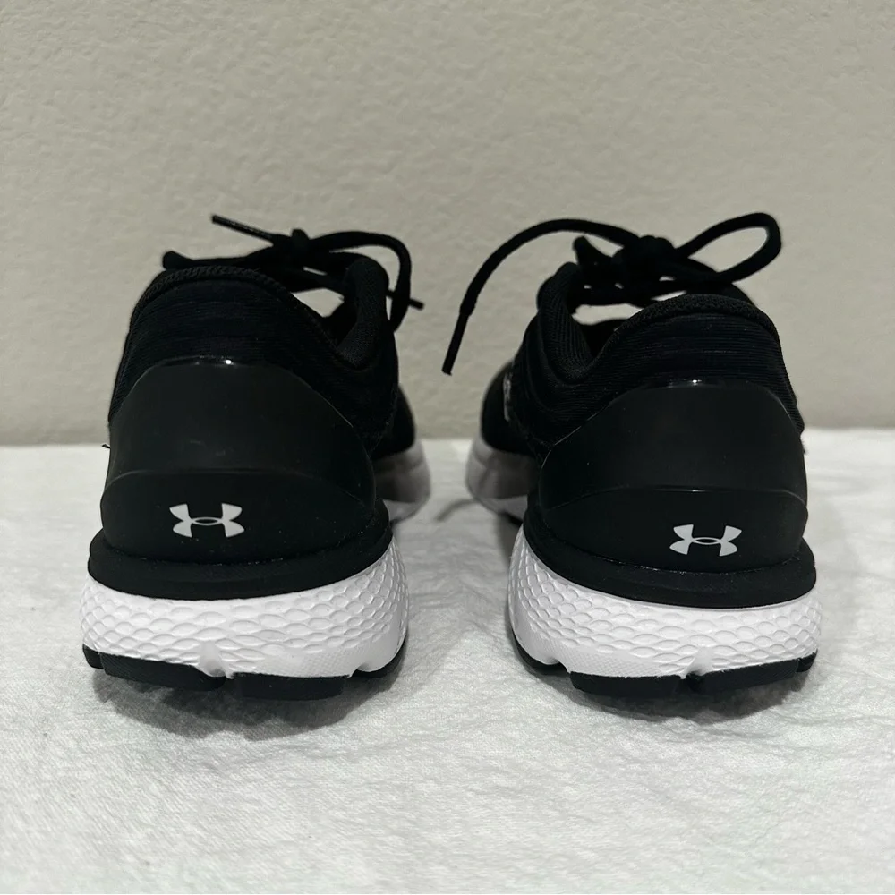 Under Armour Charged Escape 3 Black & White Women’s Size 6 SKU3024913. Preloved - Picture 6 of 12